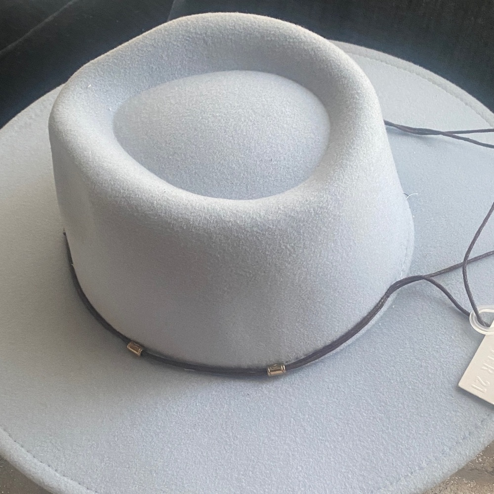 Forever 21 Light Gray Women's Hat with Brown Band